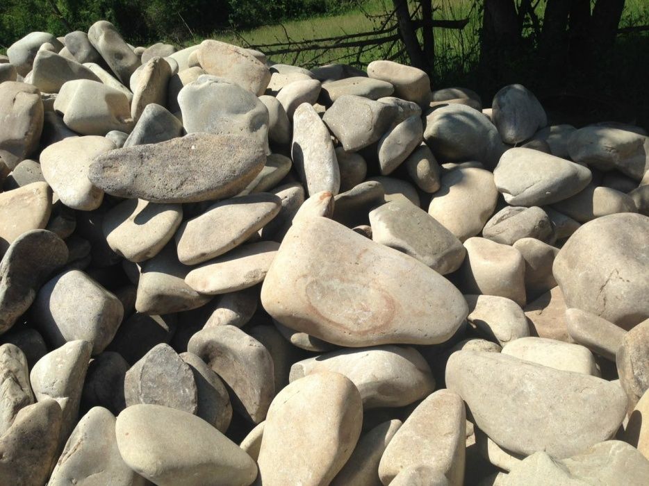 Валун річковий Закарпатський, камінь для озера водоспаду