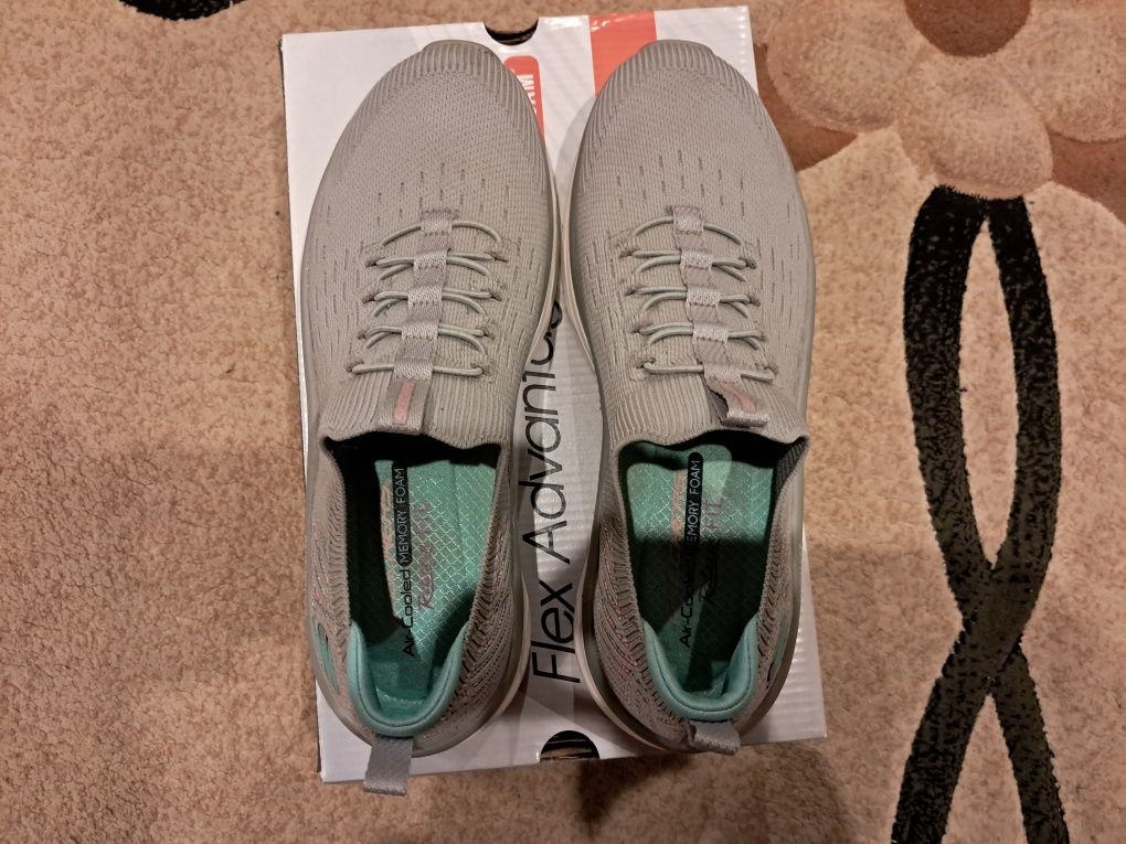 Кроссовки skechers р.39