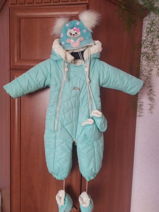 Зимовий комбінезон і шапочка
