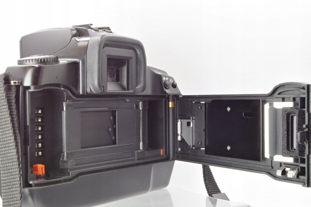 Lustrzanka analogowa Canon EOS 5 QD