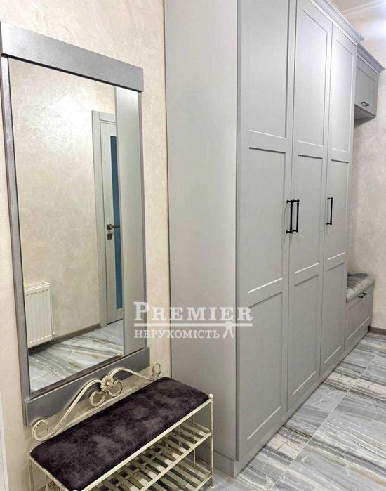 2 кімн квартира з терасою та паркомісцем у центрі Одеси. Ремонт