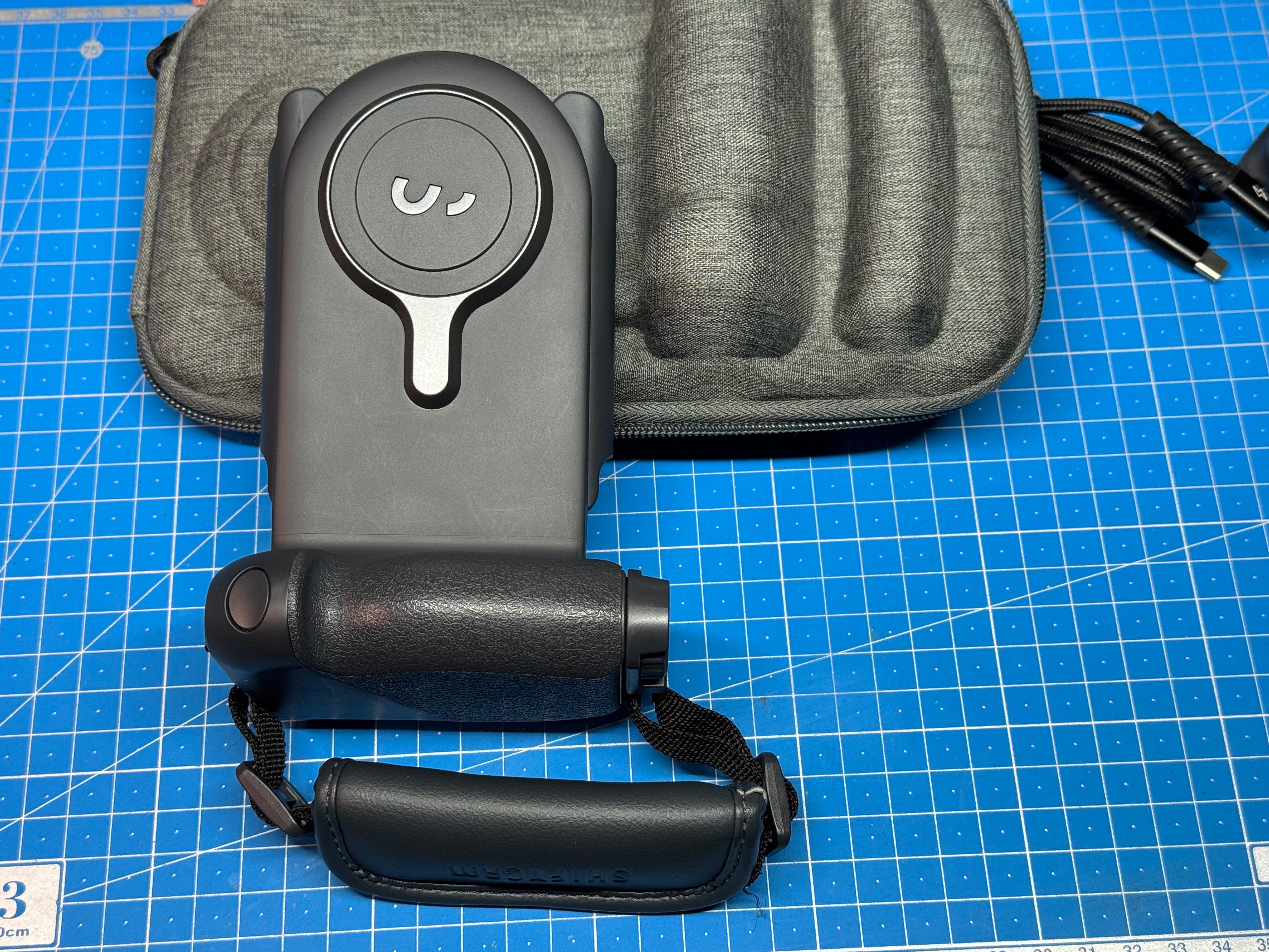 ShiftCam ProGrip Starter Kit тримач із бездротовою зарядкою для iPhone