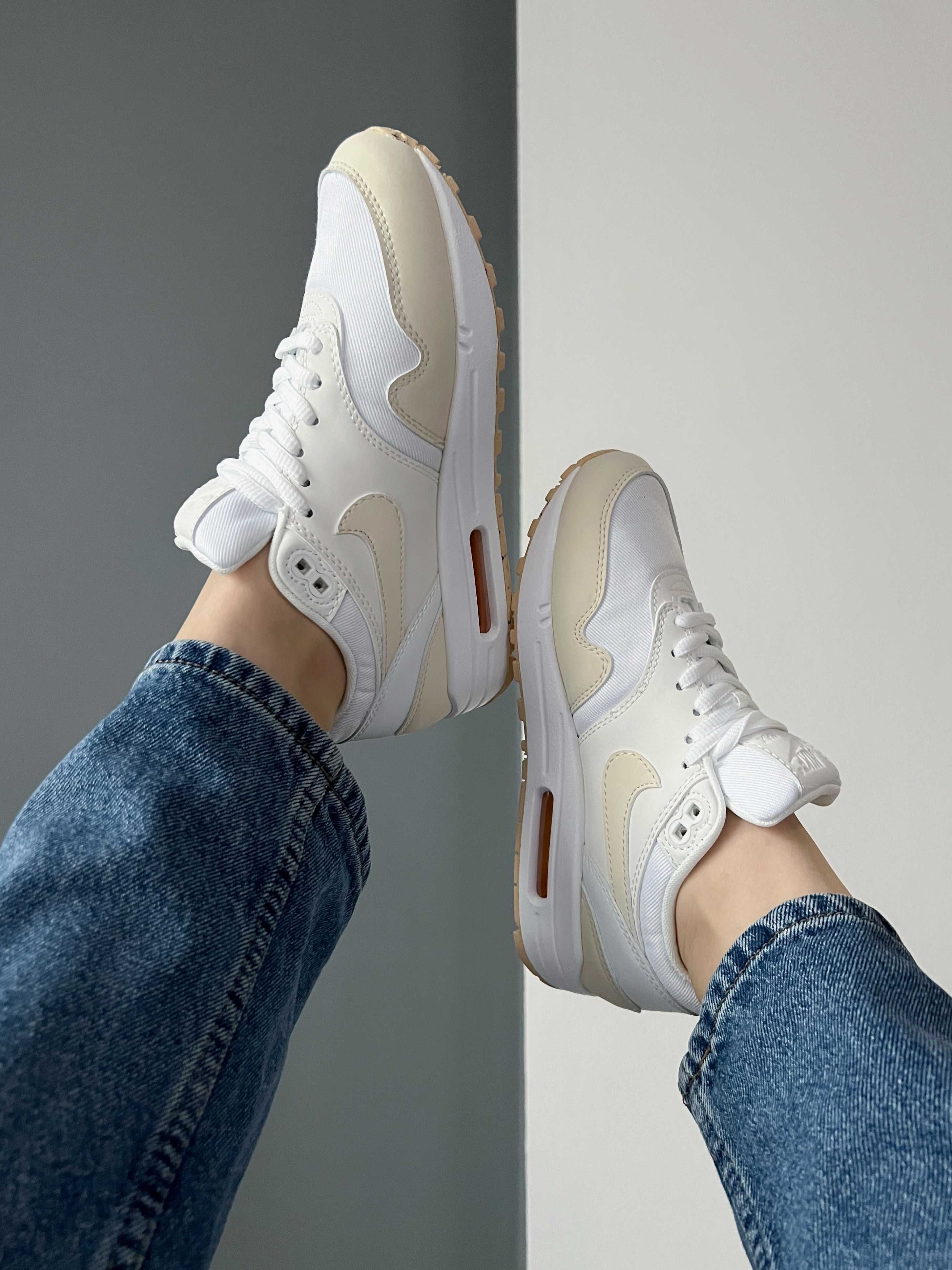 Кросівки кроссовки Nike Air Max 1 Wmns Sanddrift