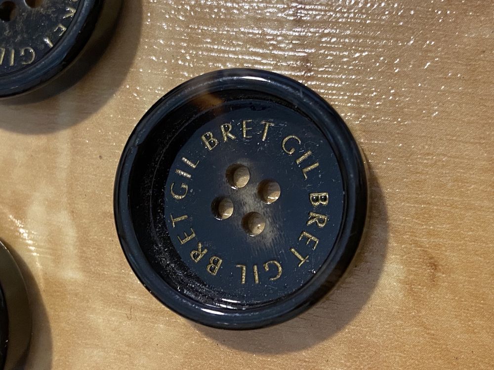 Gil bert logowane 8 guzików guziki czarne 2,5 cm od kurtki