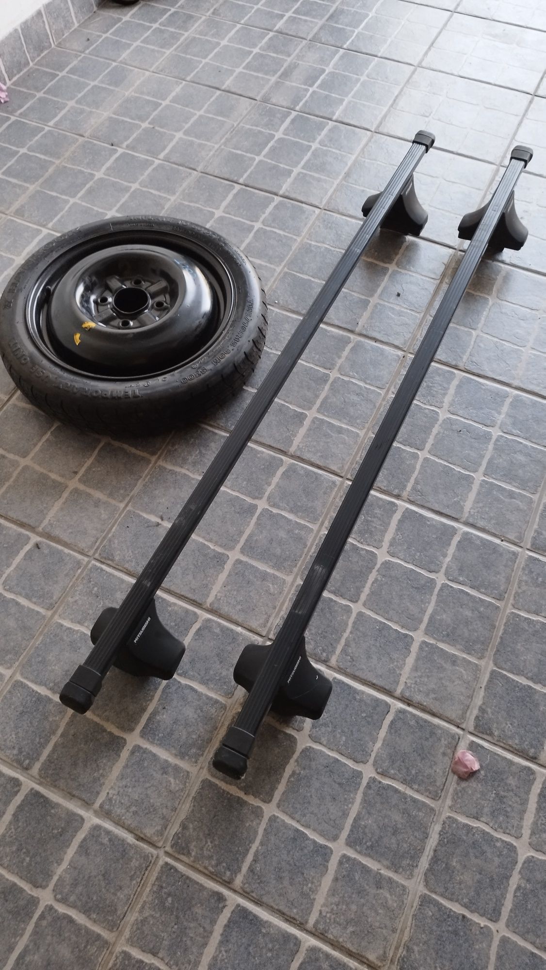 Barras tejadilho + roda suplente para Mitsubishi Colt