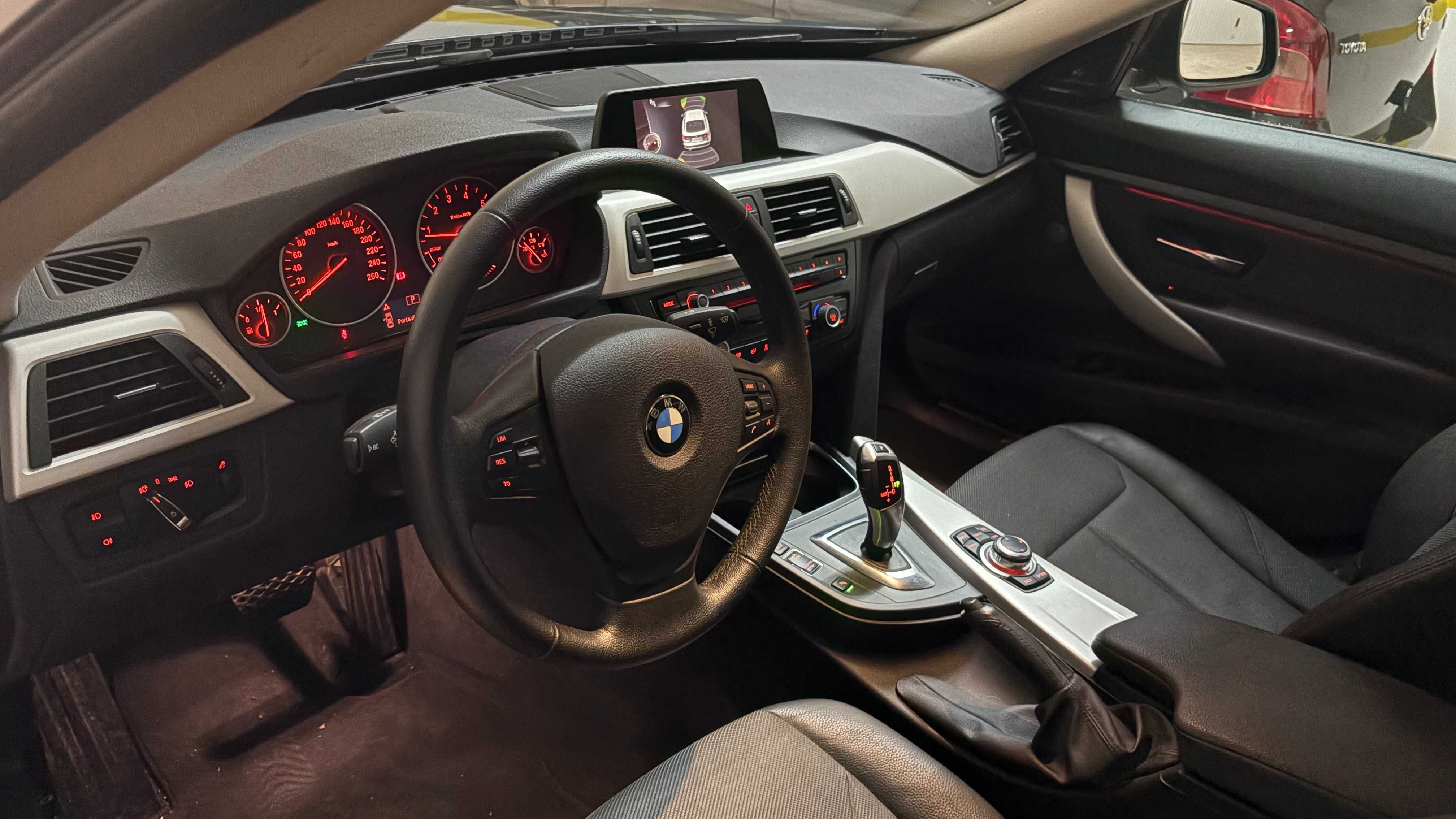BMW 328ix GT Advantage Azul Imperial metalizado de 2016 - Oeiras