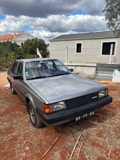 Toyota Carina DX 1.6 Gasolina de 1982
