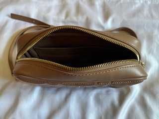 Mala mini Calvin Klein bege