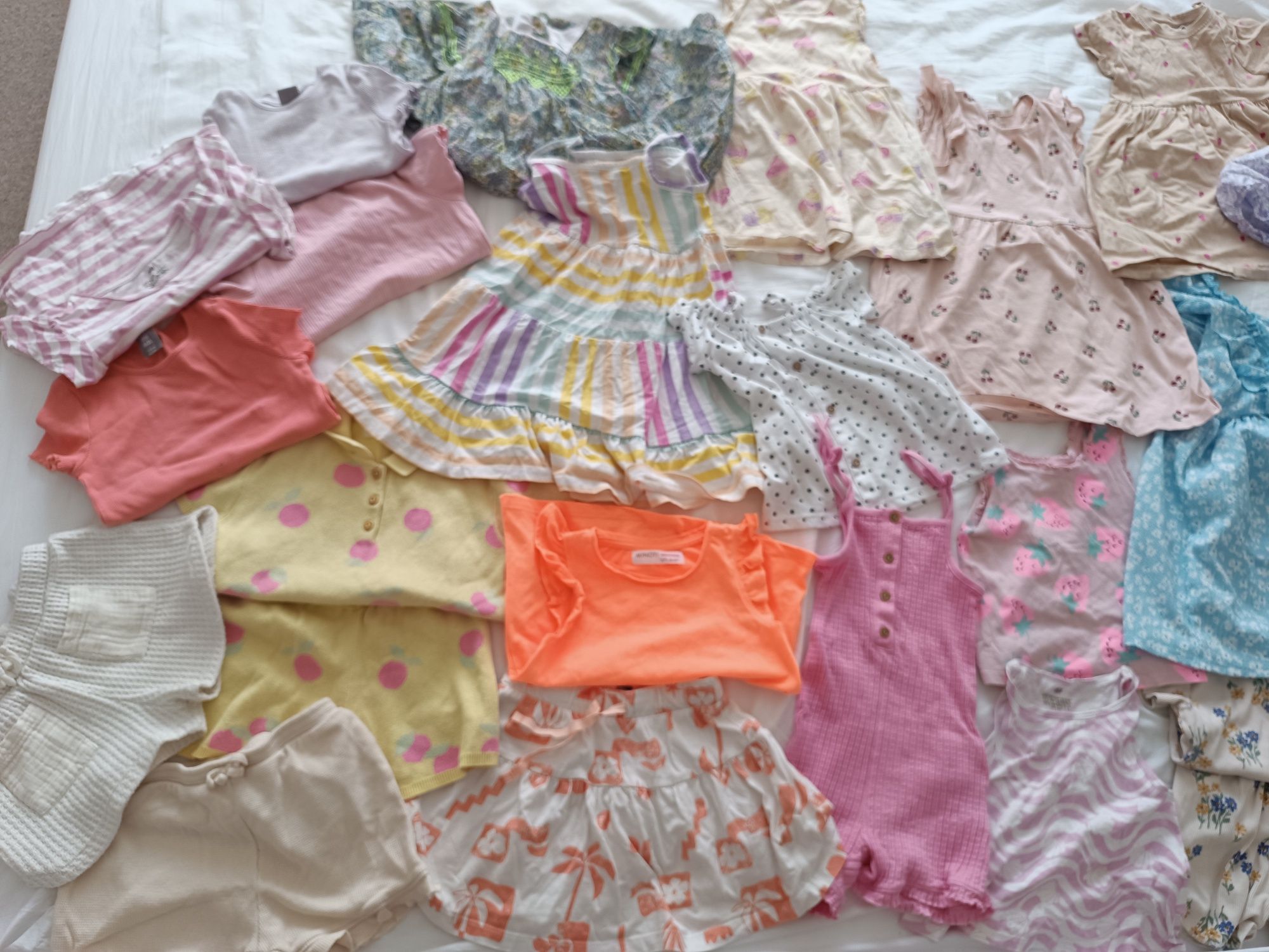 Paka ubranek letnich dla dziewczynki 104 h&m