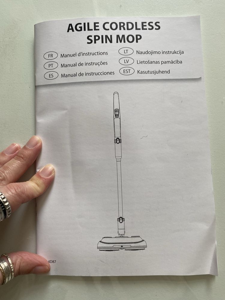 Mopa giratoria sem fios e com assessorios