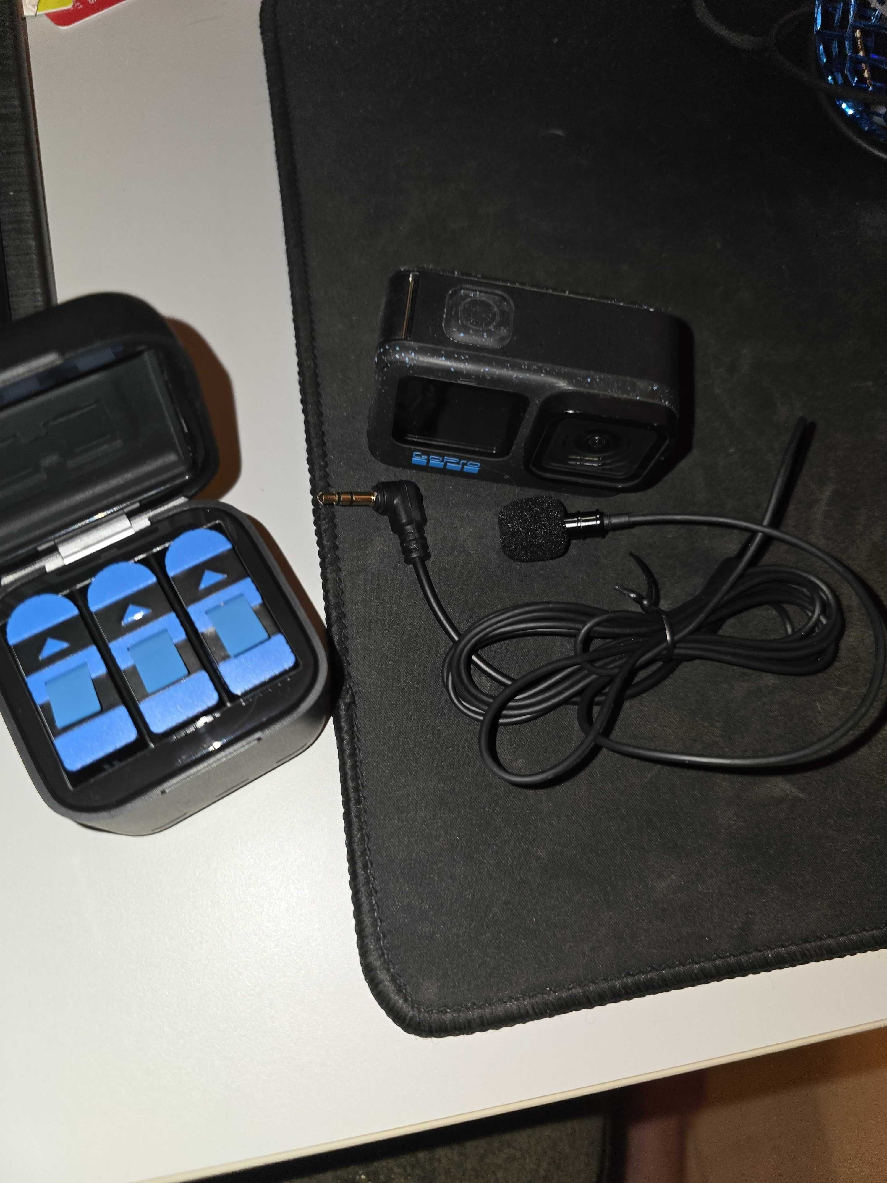 GoPro 12 Hero Black + Caixa acessorios + Baterias extras + Media Mod