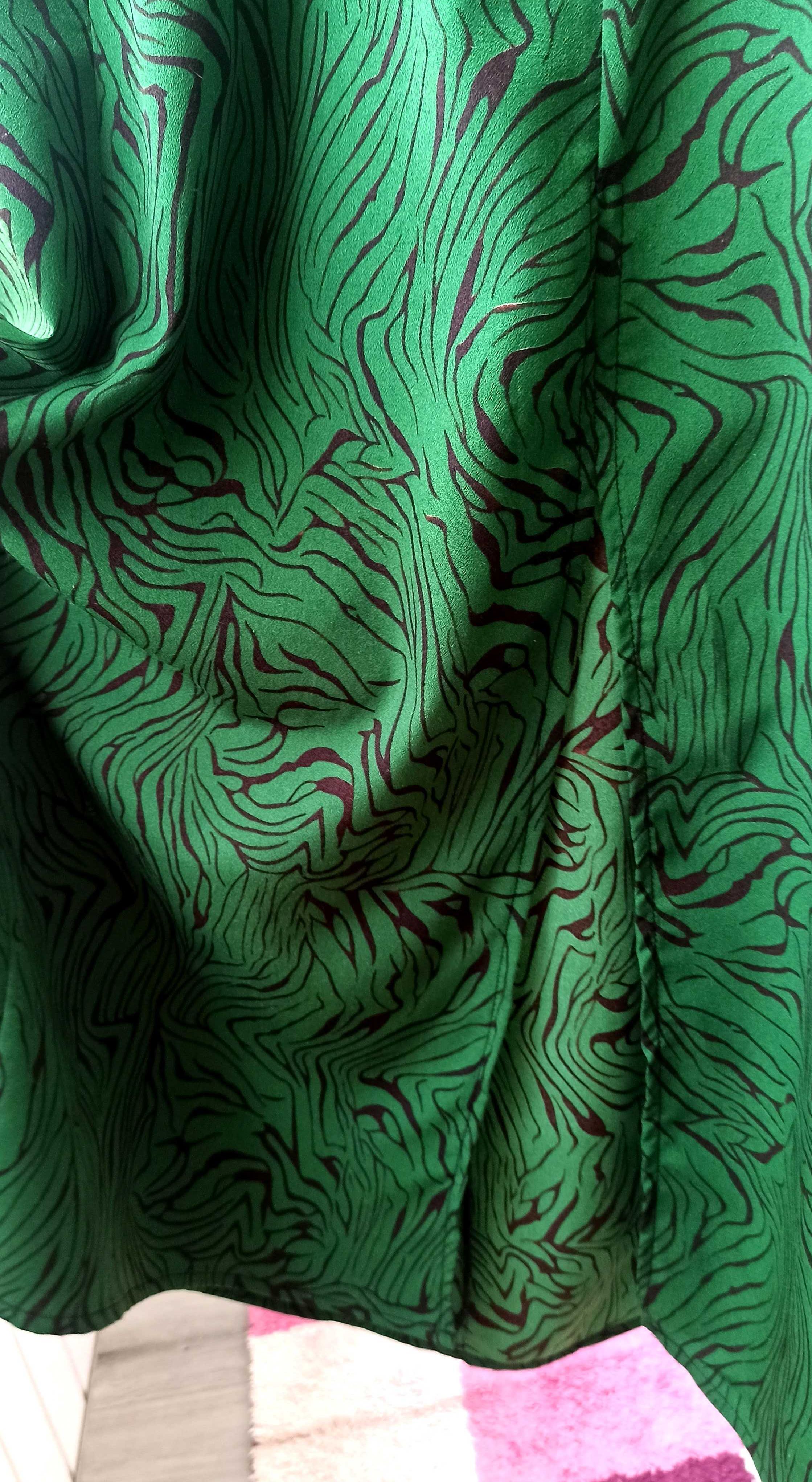 Zielona bufiasta wzorzysta sukienka AX Paris zebra