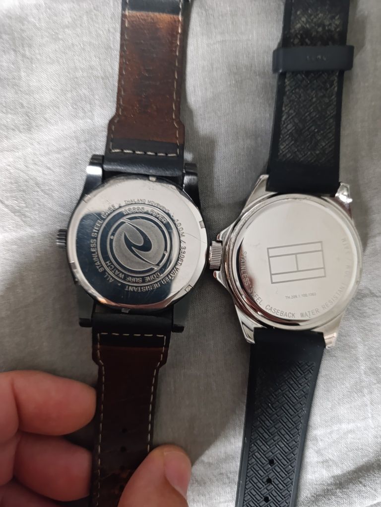Relógios Tommy e rip curl