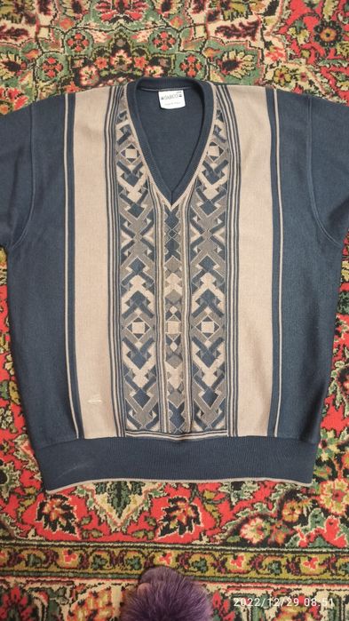 Чоловічий джемпер великого розміру