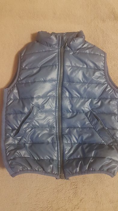 Жилетка  и куртка на мальчика