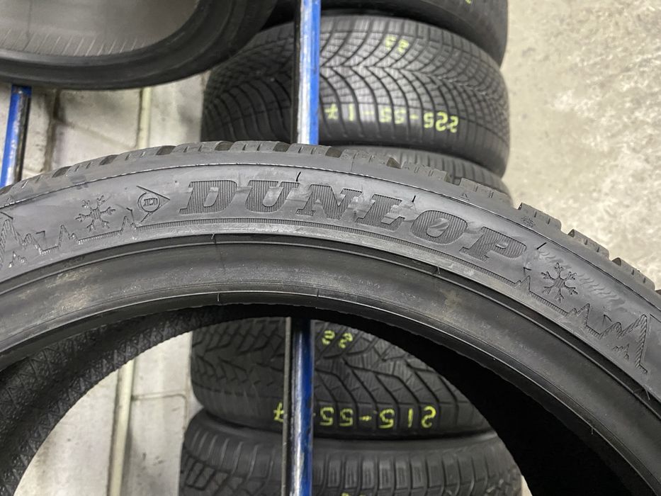 Зимові шини 235/40 R18 (95V) DUNLOP