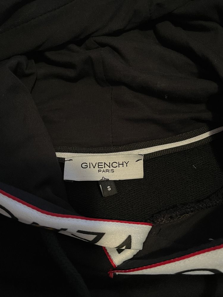 Givenchy czarna bluza