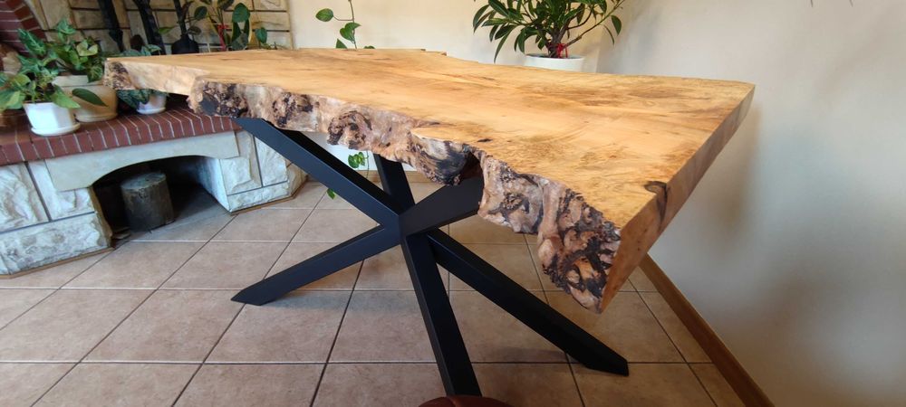 Stół dekoracyjny LIVE EDGE loft monolit czeczota