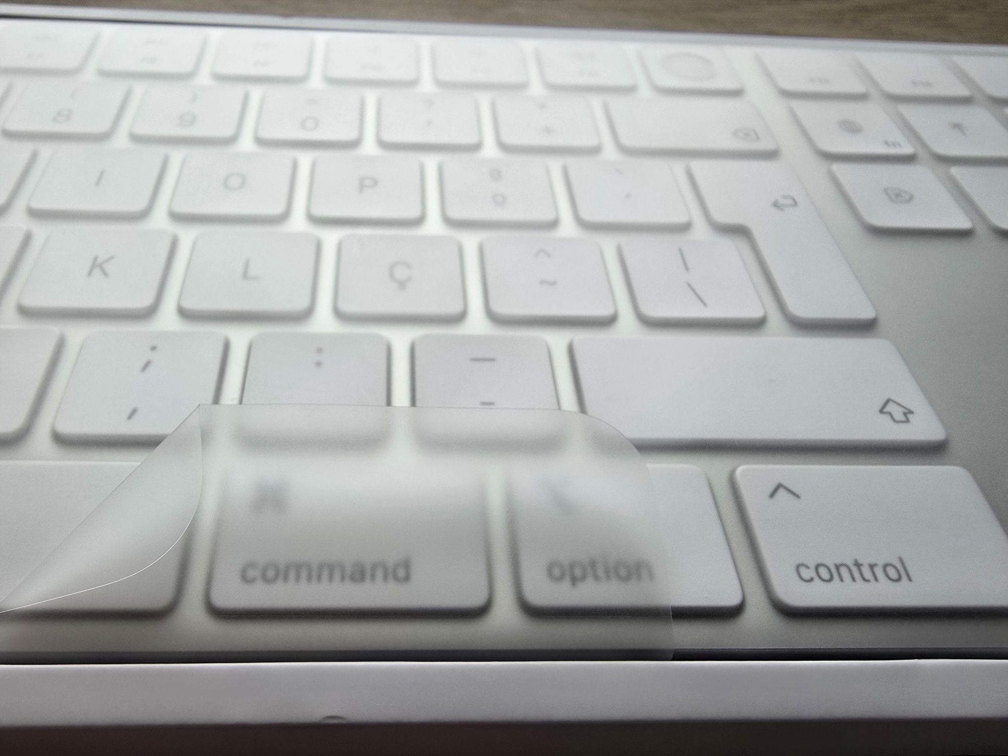 Magic Keyboard Touch ID numérico