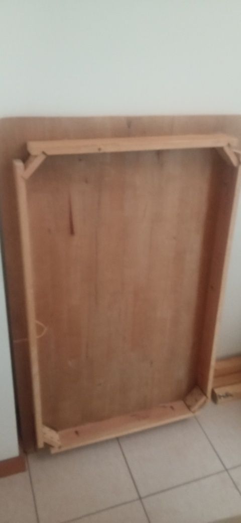 Mesa de cozinha com 4 cadeiras