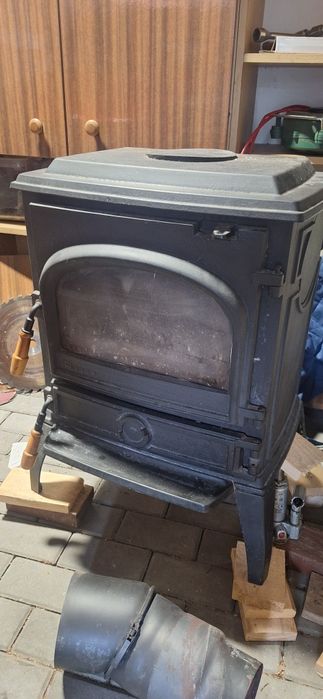 Dovre piec żeliwny (koza)