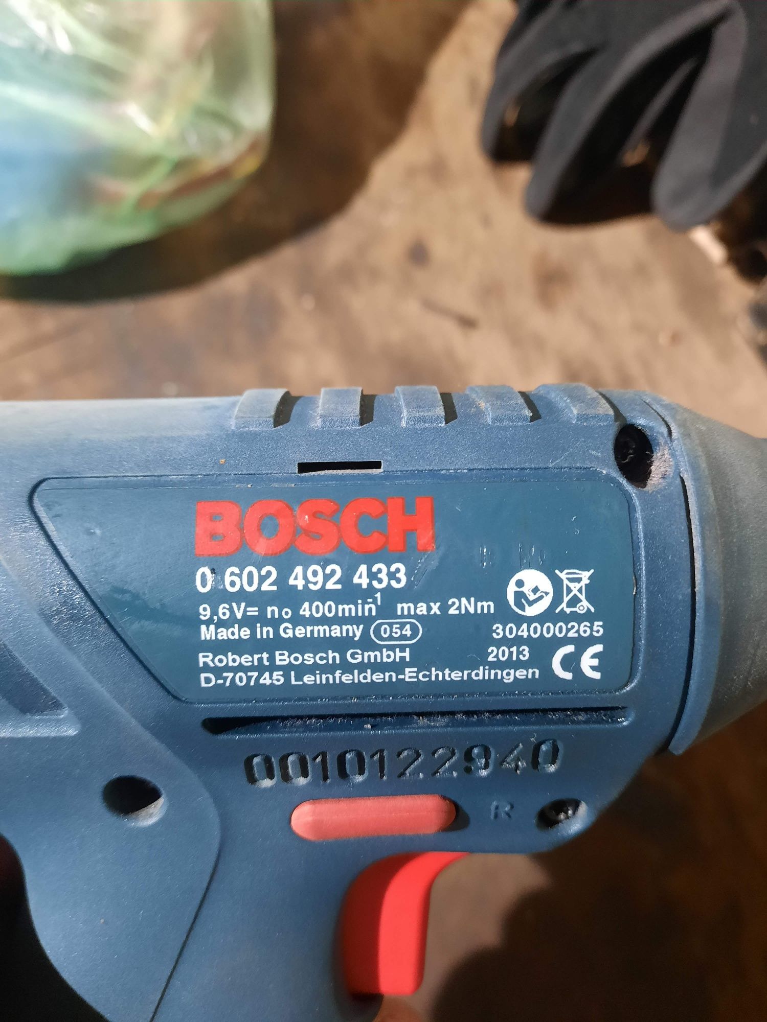 BOSCH Шуруповерт гайковерт