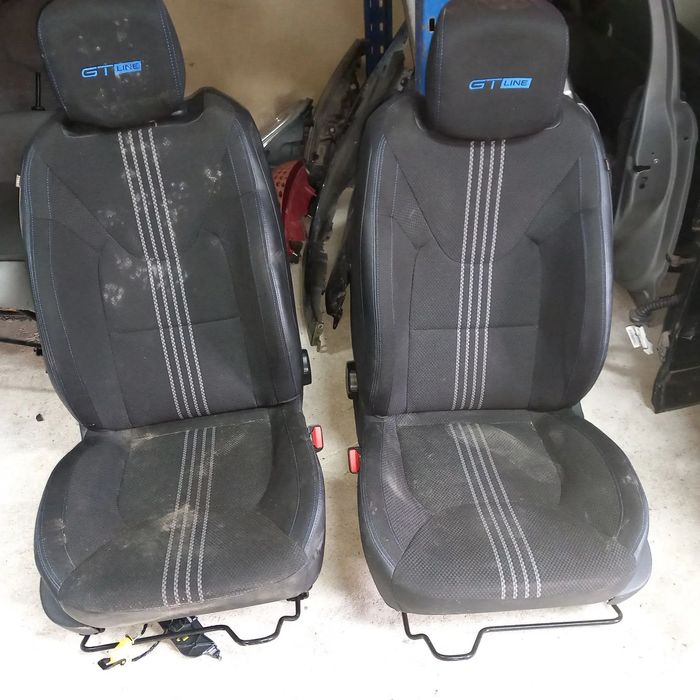 banco passageiro e bancos tras renault clio 4 gt line