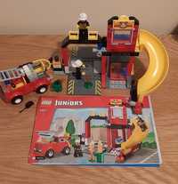 Lego juniors Remiza strażacka