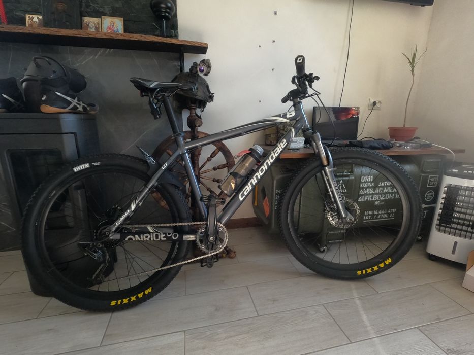 Велосипед Cannondale f8