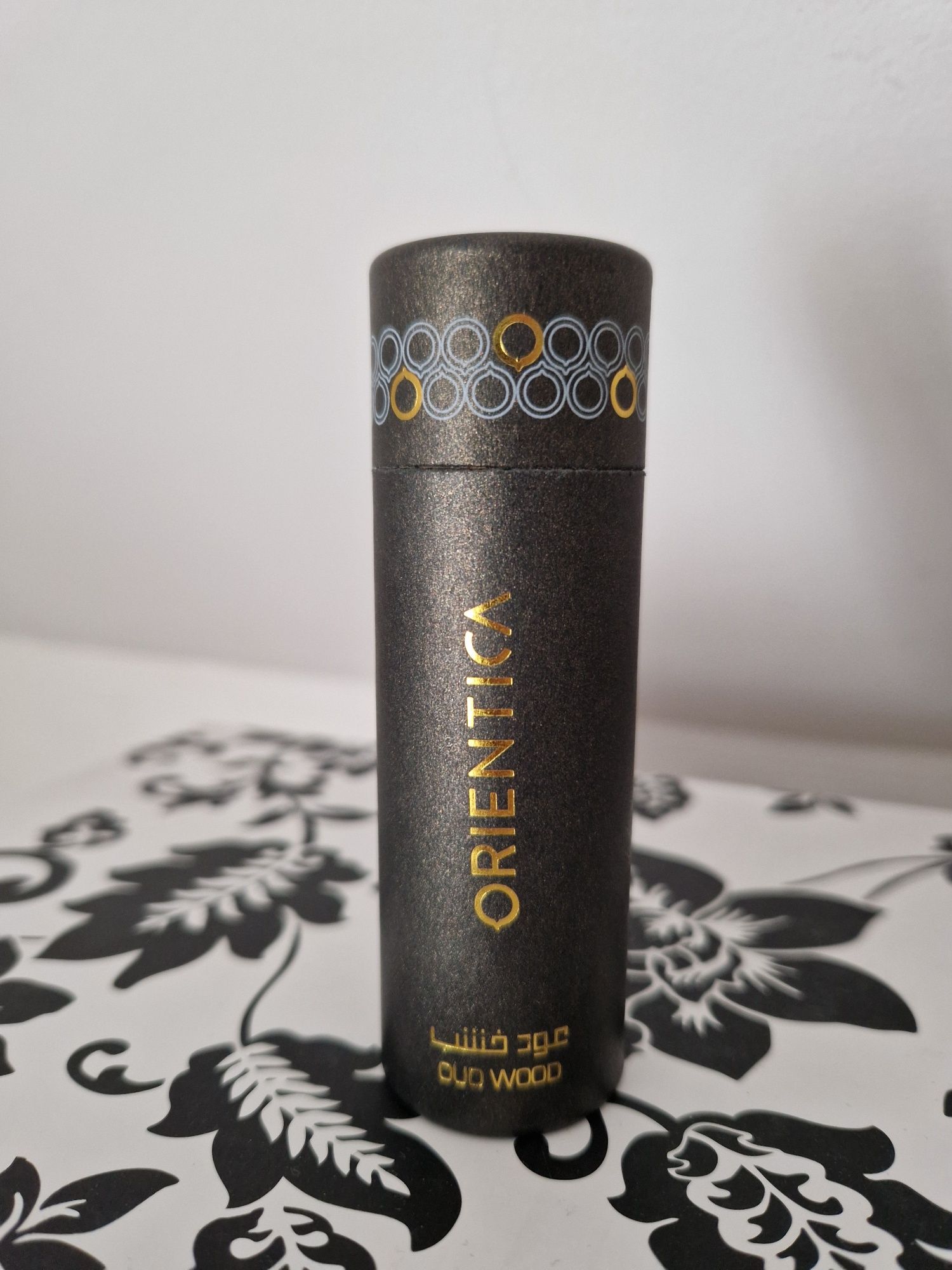 Perfumy arabskie w olejku Orientica Oud Wood