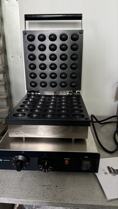 Вафельниця Hurakan HKN-GES300 nut