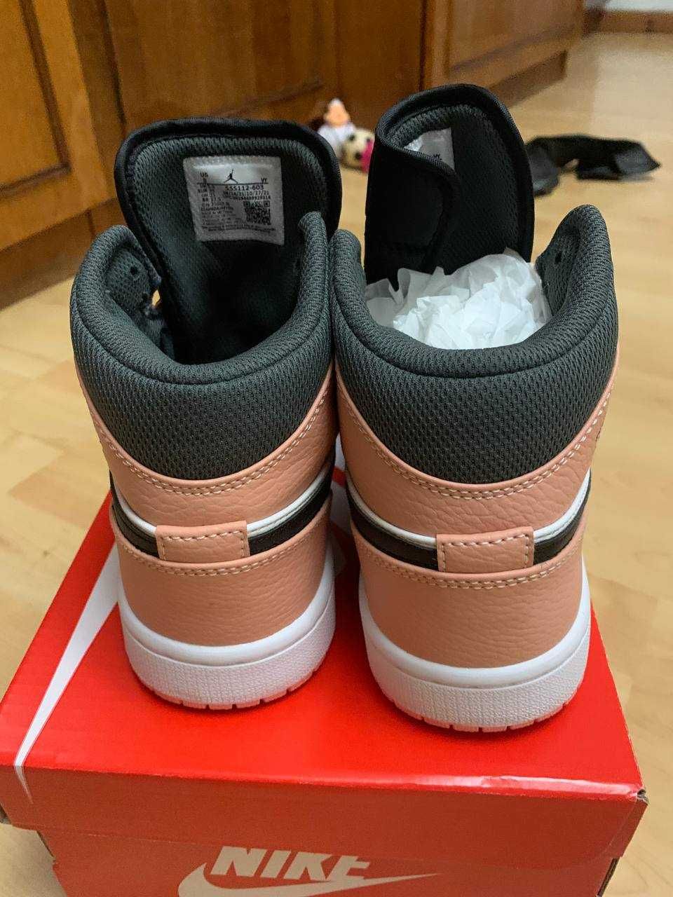 Nike Air Jordan 1 Retro Mid Pink Quartz