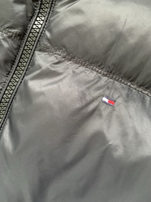Пуховая жилетка Tommy Hilfiger