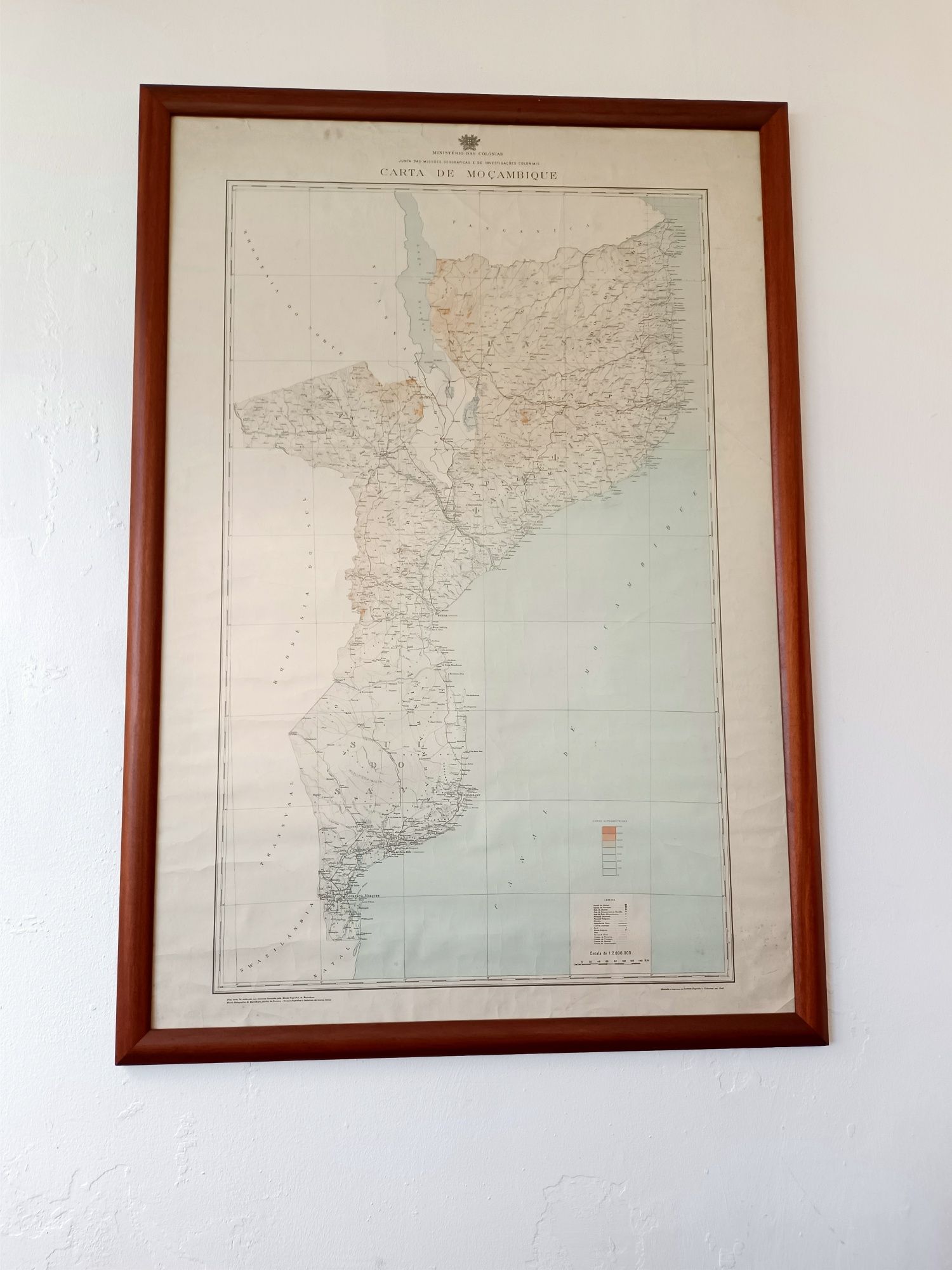 Mapas cartográficos Angola e Mocambique