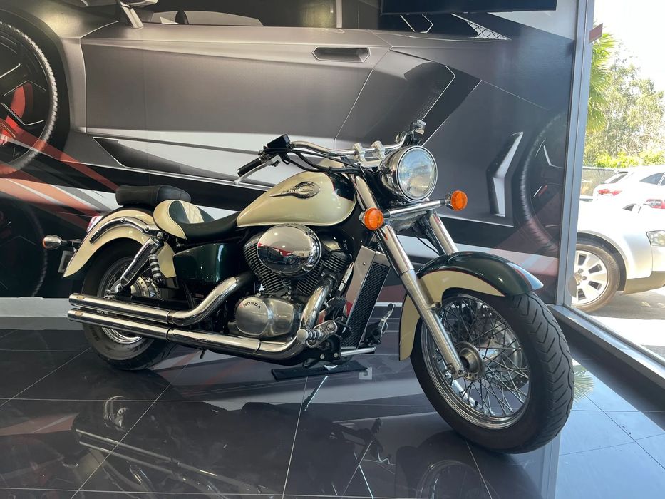 Honda Shadow  750 American Classic Edition