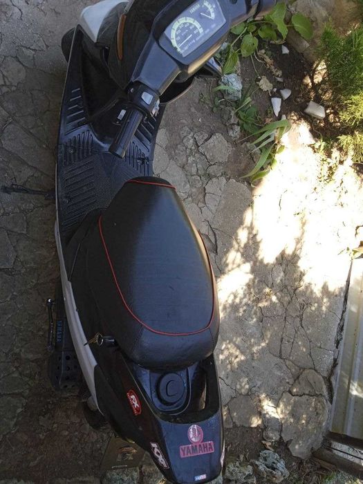 Yamaha super jog zr , валить на заднем ,кататься до тёлочек :D