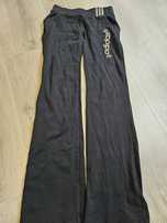 Spodnie dresowe adidas S