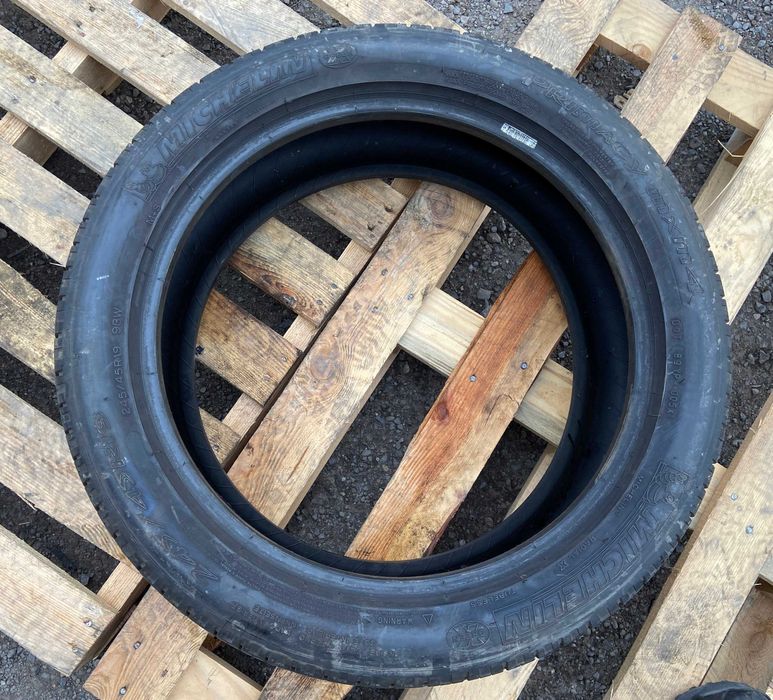 Opony Michelin Primacy mxm4 245/45 R19 M+S