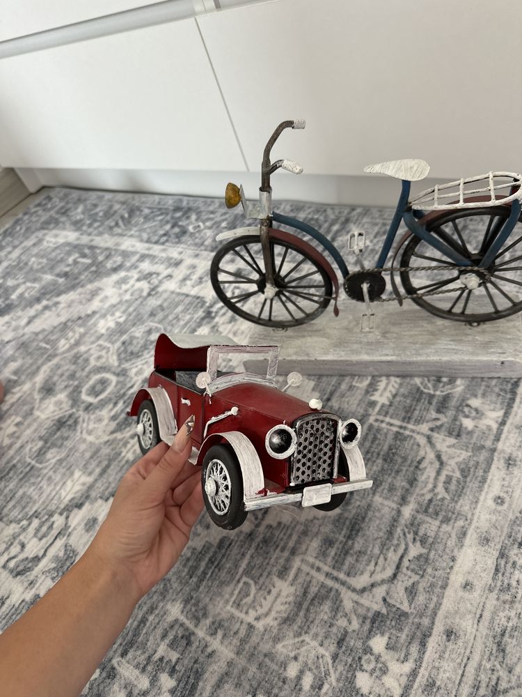 Dekoracja do domu, pokoju, auto i rower w stylu retro/starodawnym