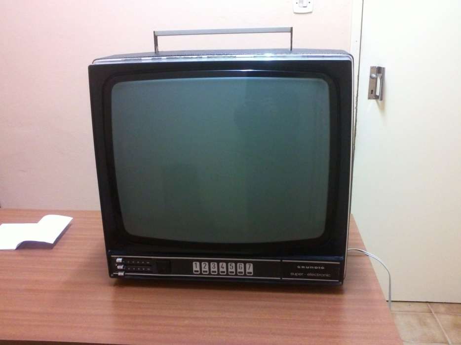 Televisão electrónica GRUNDIG Vintage
