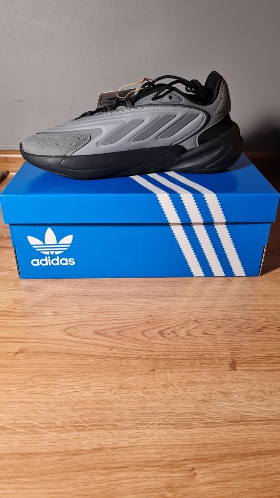 Adidas OZELIA shoes