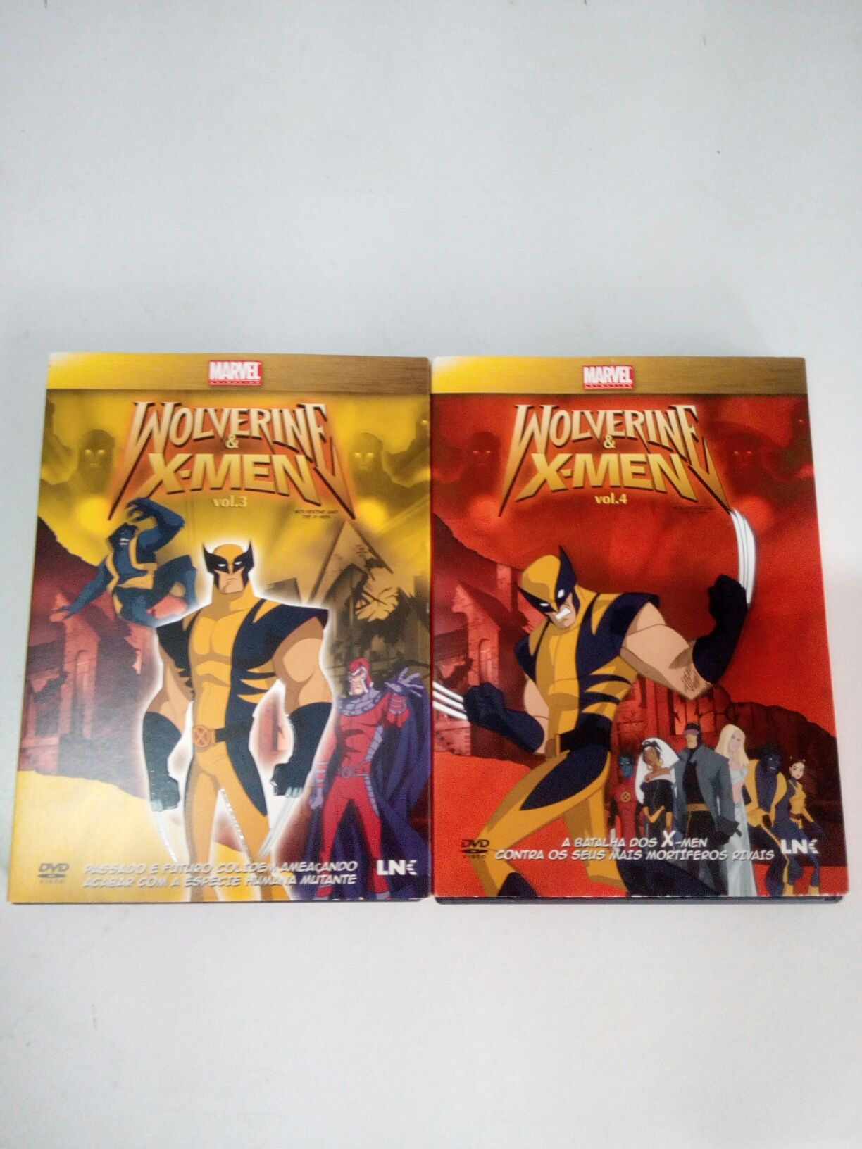 4 DVD "Wolverine & X-Men" da Marvel, 100€.