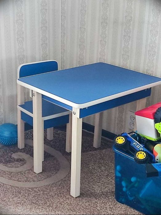 Дитячий стіл-парта та стілець.1.5-7 років.стол-парта и стул