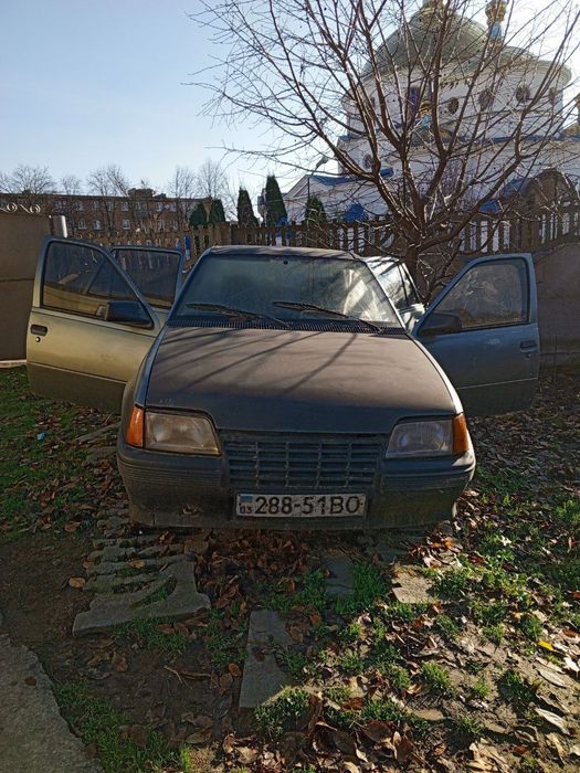 Продам Опель кадет