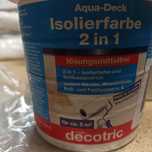 Farba antytytoniowa Decotric Aqua-Deck izolacyjna biel 750 ml