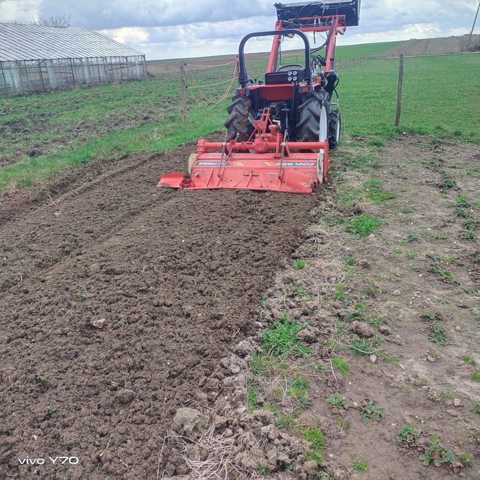 Zakladanie trawnika, aerator,koparka glebogryzarka separacyjna, mulcze