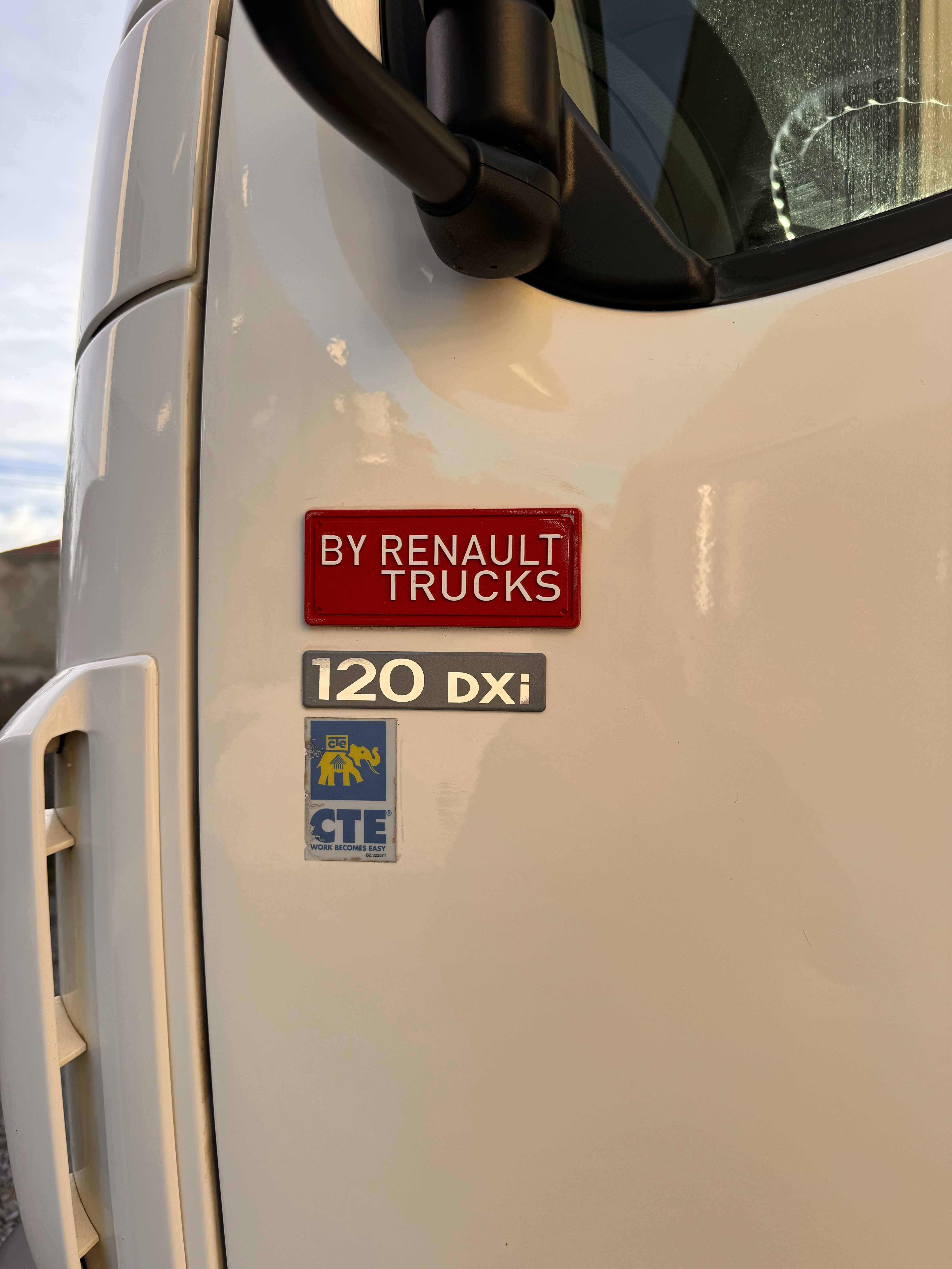 Carrinha Grua Renault Maxity ZED 17