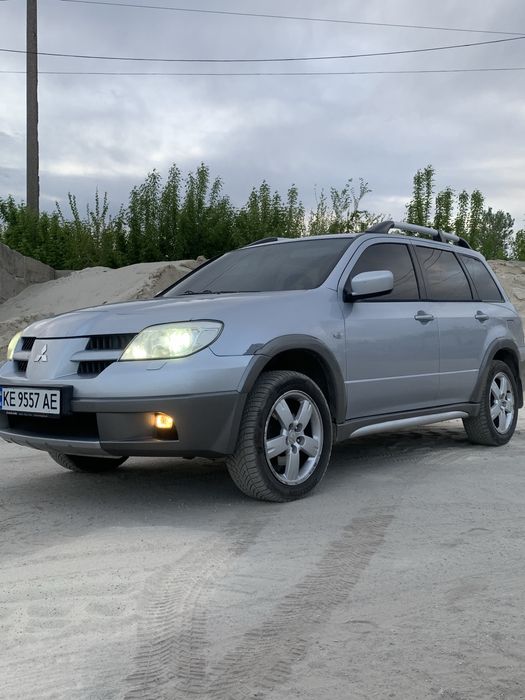 Продам Mitsubishi Otlander 1