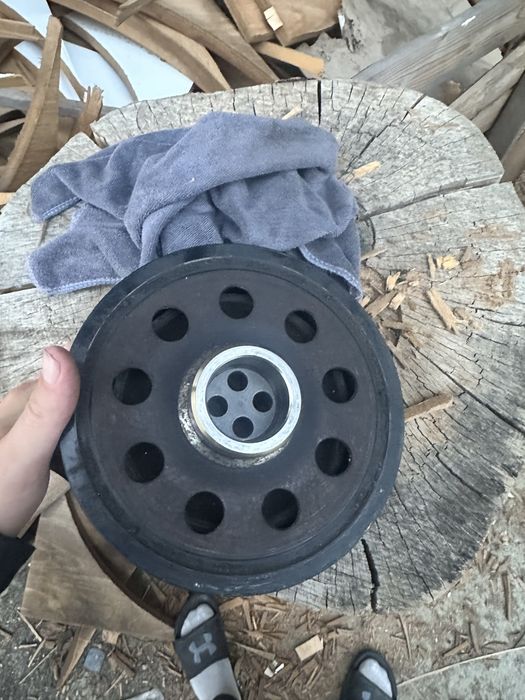 Шків колінвала(демпфер) бмв е90 n47