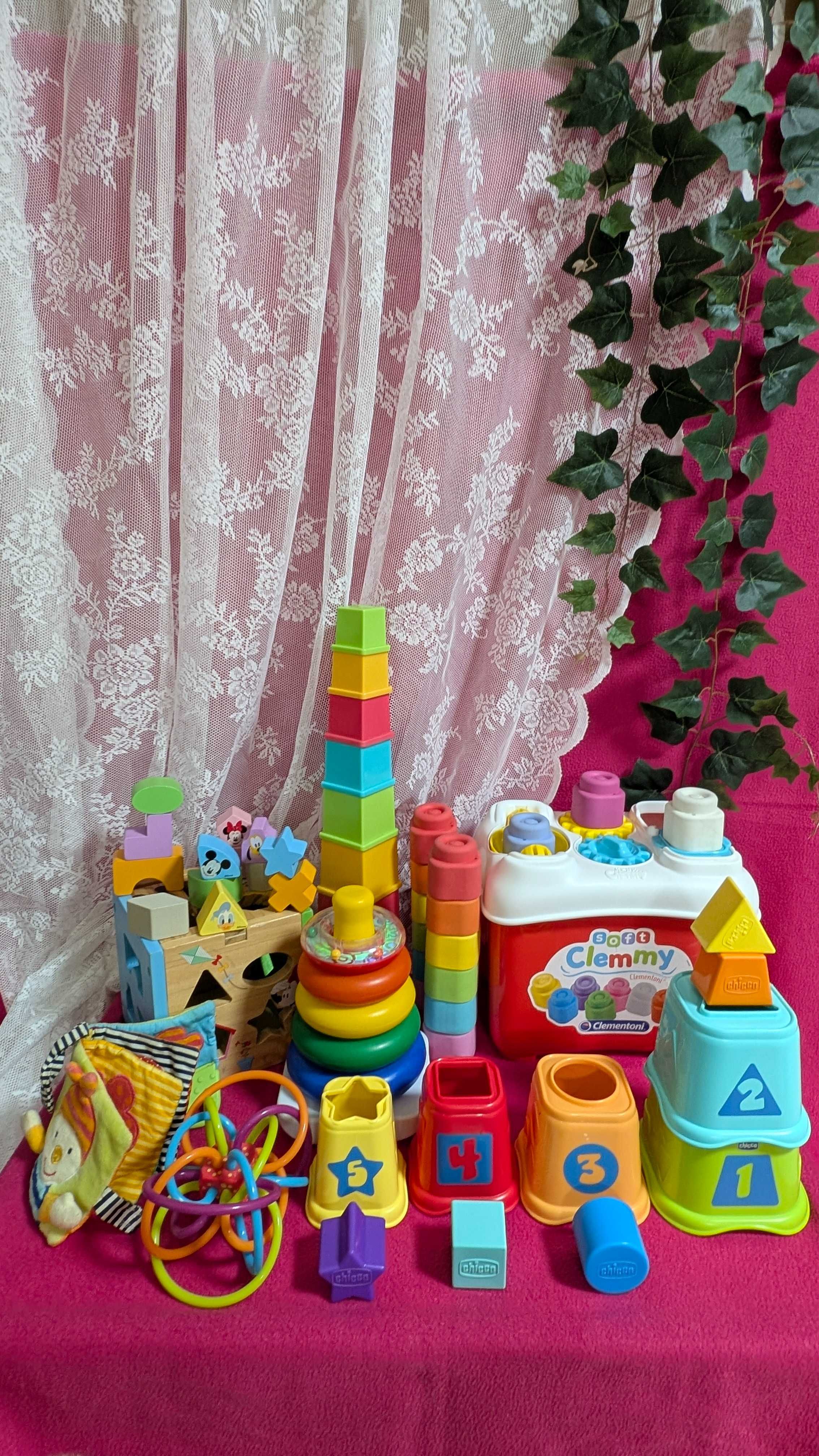 Pack com 7 Brinquedos de Bebé